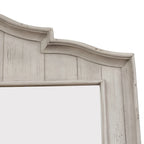 Letto a baldacchino King in bianco antico e castagno "Farmhouse Reimagined"