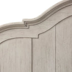Letto a baldacchino King in bianco antico e castagno "Farmhouse Reimagined"