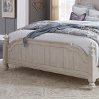 Letto a baldacchino King in bianco antico e castagno "Farmhouse Reimagined"