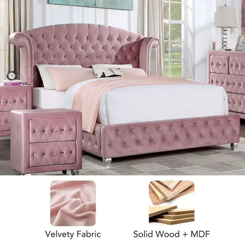 Letto imbottito con pannello a testiera ad ali capitonné Glam Rosa | Camera da letto Queen/King