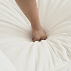 Poltrona moderna con pouf, poltrona club per soggiorno, poltrona imbottita in ciniglia, poltrona da lettura per camera da letto, bianca