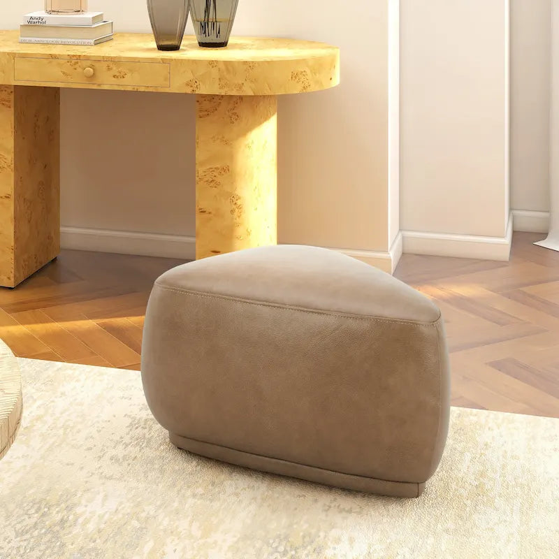 Pouf cocktail triangolare arrotondato da 26 pollici | Poggiapiedi imbottito per soggiorno